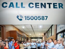 Menteri Koperasi Ferry Juliantono Tinjau Pengembangan Call Center Kemenkop