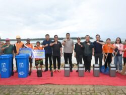 Gubernur Sumut Gaungkan Gerakan ASRI di Pantai Sorake