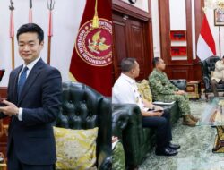 Menhan Sjafrie Sjamsoeddin Terima Kunjungan Assistant Secretary of War AS