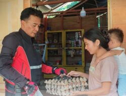 Kasat Reskrim Polres Nias Laksanakan Patroli Kamtibmas Sekaligus Berikan Tali Asih kepada Keluarga Korban di Nias Utara