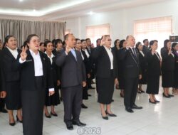 Wali Kota Gunungsitoli Melantik dan Mengambil Sumpah/Janji 83 Orang Kepala Sekolah dan Penjabat Pengawas Di Lingkungan Pemerintah Kota Gunungsitoli