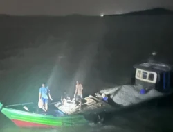 KRI Alamang-644 Gagalkan Pencurian Granit di Perairan Karimun Riau