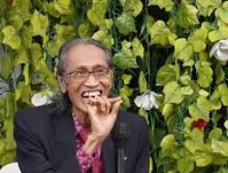 Prof. Anhar Gonggong Soroti Status Teddy Indra Wijaya sebagai Sekretaris Kabinet