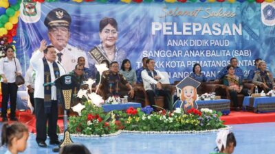 Wali Kota Wesly dan Bunda PAUD Ny Liswati hadiri pelepasan 784 anak didik PAUD-SAB se-Kota Pematangsiantar