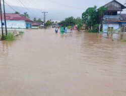 Banjir Landa Lopian Badiri, Jalan Utama Lumpuh Total