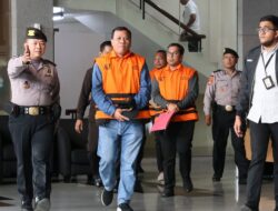 KPK tangkap tangan  Bupati dan Sekda atas dugaan suap jabatan di Pemkab Kuansing