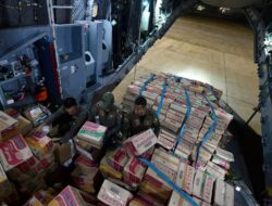 Prabowo Perintahkan Percepatan, Pemerintah Kirim 253 Ton Logistik ke NTT Pascabencana