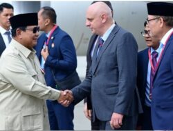 Presiden Prabowo Subianto tiba di Bandar Udara Internasional Vladivostok, Federasi Rusia