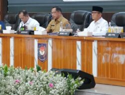 Kendalikan Inflasi, Mendagri Tito Minta Pemda Waspadai Kenaikan Harga Ayam, Telur, dan Beras
