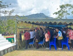 Satgas Yonif 645/GTY Bersama Polri Amankan Ibadah Masuknya Injil di Apalapsili Yalimo